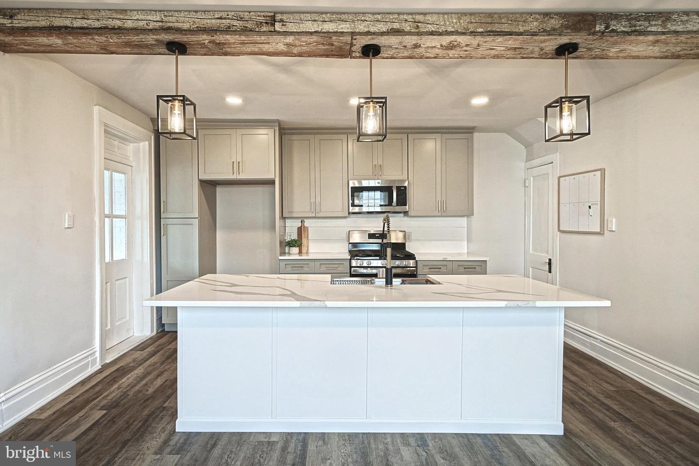 Transitional Kitchen Remodel by Cabinet Creations LLC — Project 1 project photo